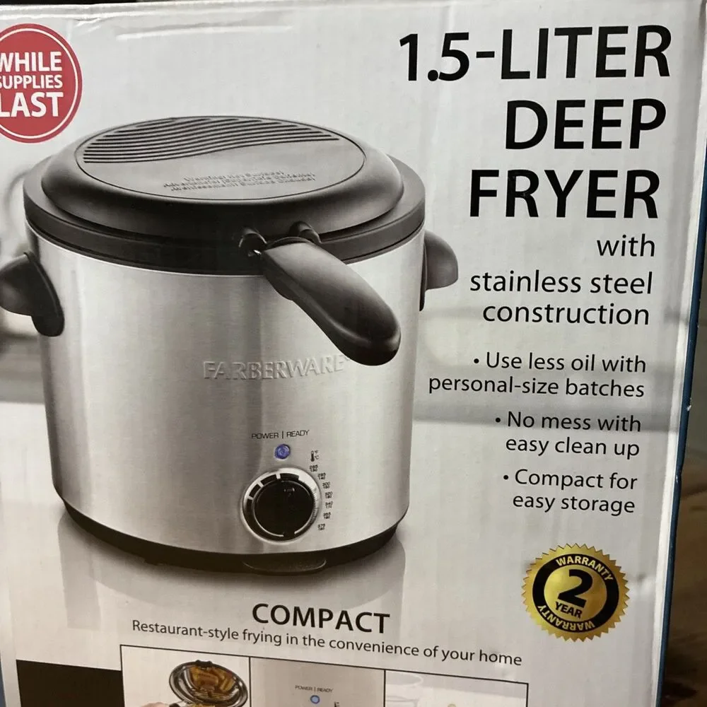 Farberware 1.5 Liter Deep Fryer Stainless Steel Compact Brand New